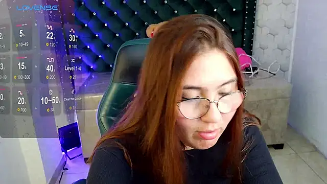 Snapshot of conniejames_m chatting on 06.03.26 conniejames m online show from 06.03.26
