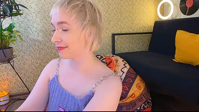 EmmyAmbros online show from 03.07.25