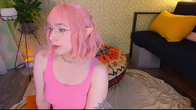 EmmyAmbros online show from 11.10.25