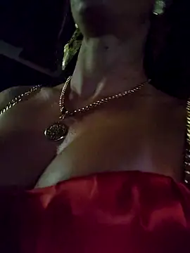 Snapshot of Brunna_Ella chatting on 03.01.25 Brunna Ella online show from 03.01.25