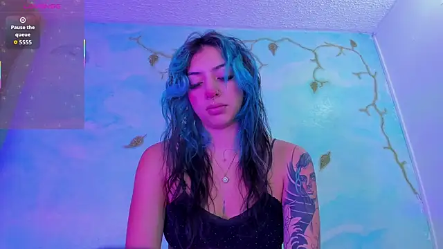 Snapshot of SaturnooStonee chatting on 11.05.25 SaturnooStonee online show from 11.05.25