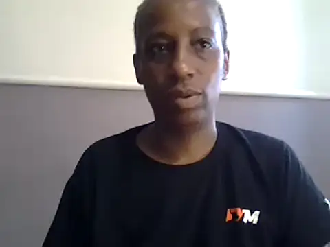 Snapshot of AfricanPrincesss2 chatting on 12.30.24 AfricanPrincesss2 online show from 12.30.24