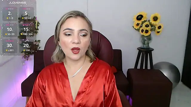 Snapshot of ana_milf chatting on 04.26.26 ana milf online show from 04.26.26