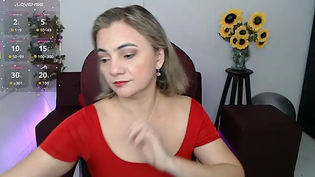 Snapshot of ana_milf chatting on 05.04.26 ana milf online show from 05.04.26