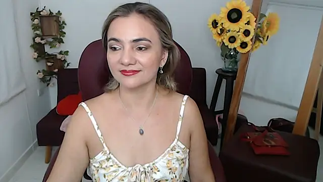 Snapshot of ana_milf chatting on 05.31.26 ana milf online show from 05.31.26