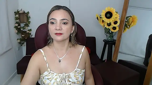Snapshot of ana_milf chatting on 07.07.26 ana milf online show from 07.07.26