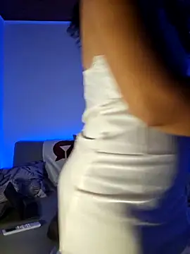 Snapshot of Sexxy-Lana chatting on 09.11.25 Sexxy-Lana online show from 09.11.25