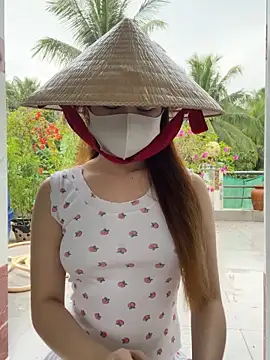 BabyThree  online show from 11.04.25