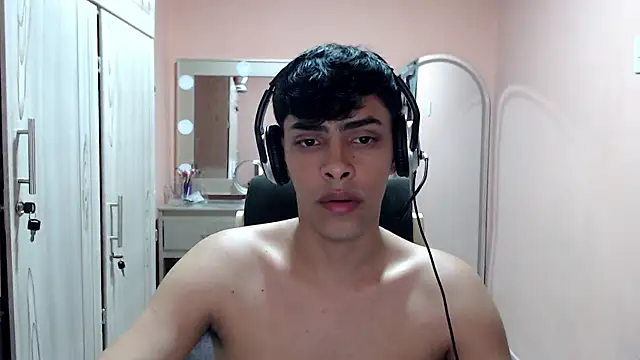 TenderBoyBigCock  online show from 11.12.25