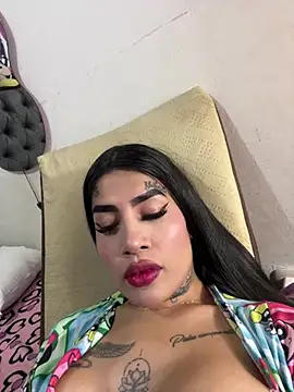 saragill323 online show from 02.26.25