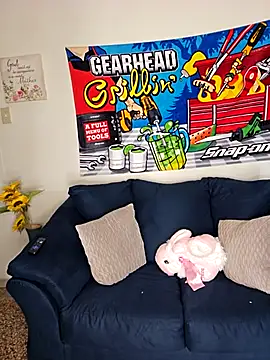 Snapshot of ladycreamypr2 chatting on 04.03.26 ladycreamypr2 online show from 04.03.26