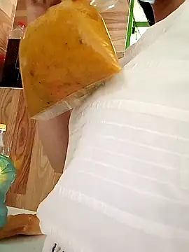 NgocQuyen2K online show from 03.04.25