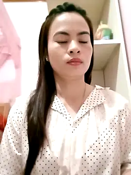 NgocQuyen2K online show from 03.22.25