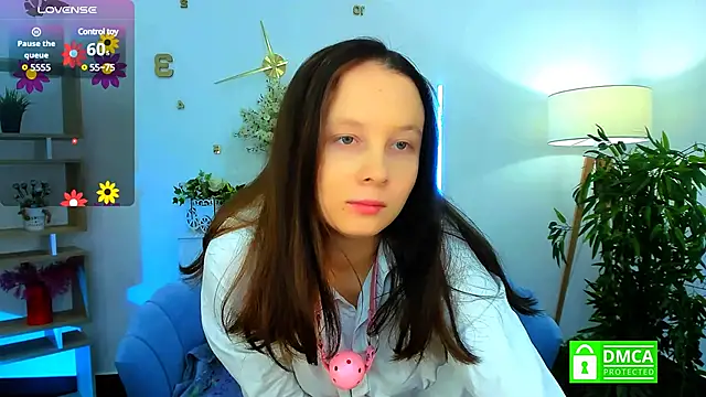 Snapshot of Ketrin_n_ chatting on 02.28.25 Ketrin n  online show from 02.28.25