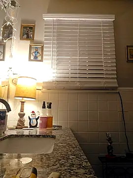 LongandEasy77 online show from 12.20.25