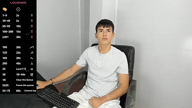 Jacobb Lee online show from 02.28.25