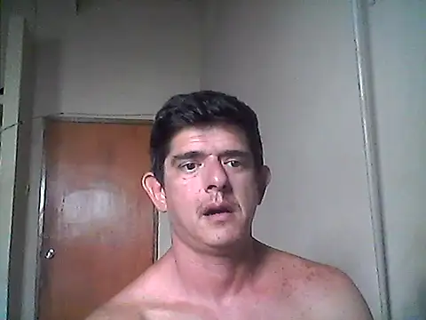 Snapshot of Marobronco chatting on 12.22.25 Marobronco online show from 12.22.25