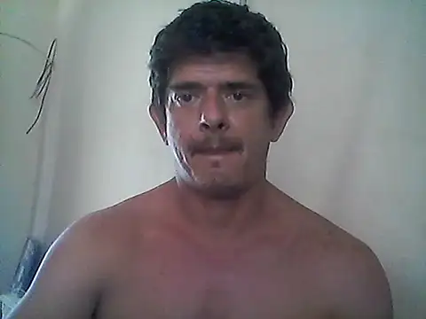 Snapshot of Marobronco chatting on 04.19.26 Marobronco online show from 04.19.26