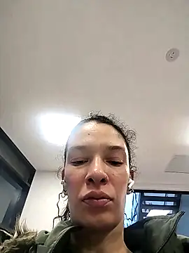 rebekka simpson online show from 03.04.25