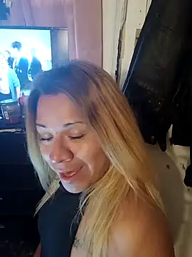 allissonw13 online show from 01.28.25