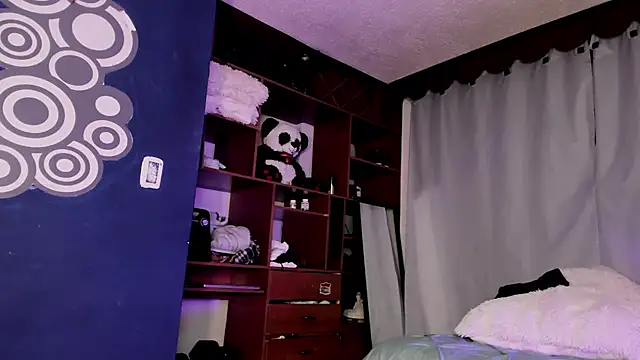 Snapshot of Teo_skinny chatting on 06.19.26 Teo skinny online show from 06.19.26