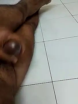 Snapshot of cenyon124 chatting on 01.28.25 cenyon124 online show from 01.28.25