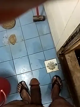 Snapshot of cenyon124 chatting on 10.16.25 cenyon124 online show from 10.16.25