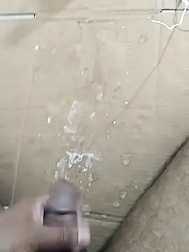 Snapshot of cenyon124 chatting on 11.16.25 cenyon124 online show from 11.16.25