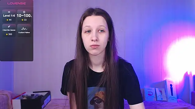 Snapshot of ur_kitty__ chatting on 12.18.25 ur kitty online show from 12.18.25