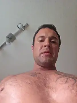 Snapshot of JonnyIronwood chatting on 12.29.24 JonnyIronwood online show from 12.29.24