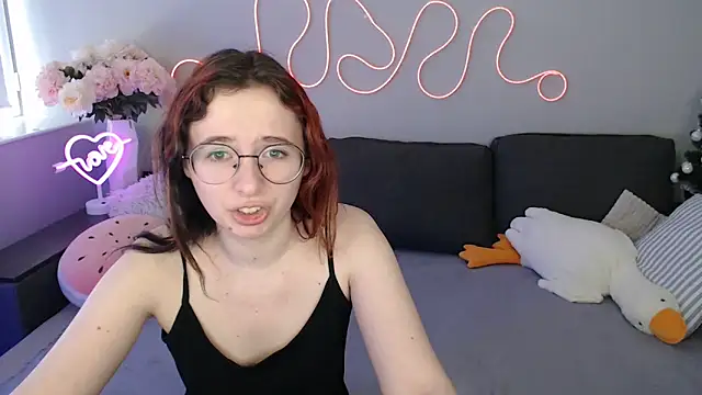 Mini Diva online show from 03.07.26