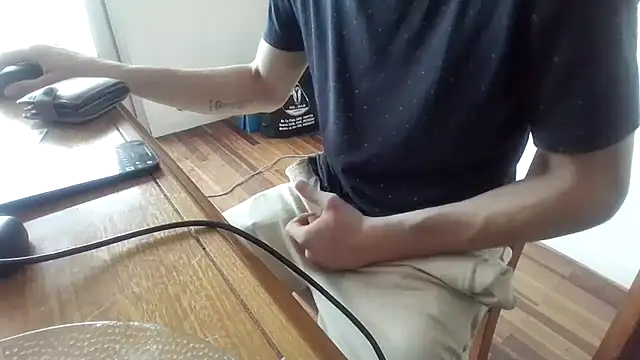 nicolaaaaas online show from 02.27.25