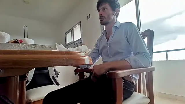 nicolaaaaas online show from 03.14.25