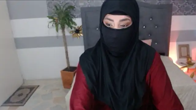 Snapshot of Jalima_sabag chatting on 10.08.25 Jalima sabag online show from 10.08.25