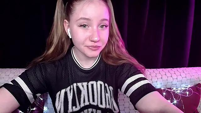 SindiWatsoon online show from 12.19.24