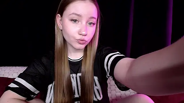 SindiWatsoon online show from 12.22.24