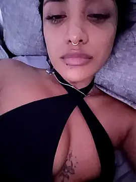 VictoireFeller online show from 10.08.25