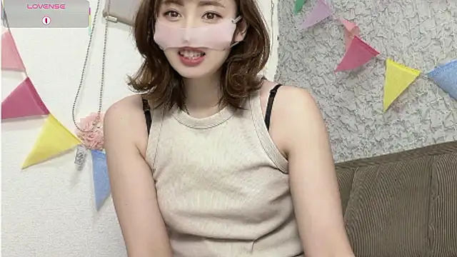 Snapshot of A33-asami chatting on 05.06.26 A33-asami online show from 05.06.26