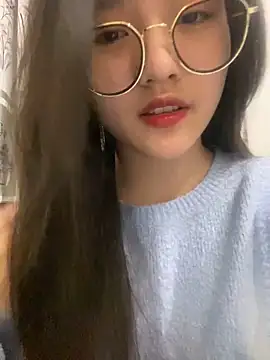 Krixxi22 online show from 02.27.25