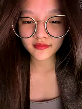 Krixxi22 online show from 09.18.25