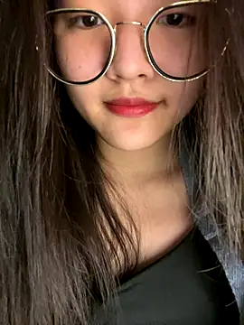 Krixxi22 online show from 10.22.25