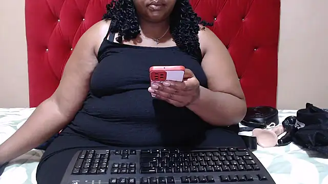 Snapshot of MIGHTYASSS chatting on 03.02.26 MIGHTYASSS online show from 03.02.26