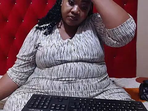 Snapshot of MIGHTYASSS chatting on 03.04.26 MIGHTYASSS online show from 03.04.26