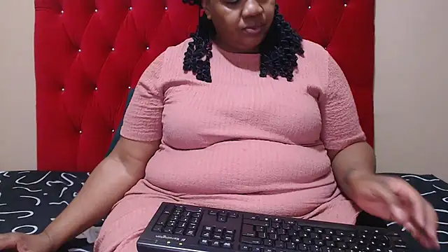 Snapshot of MIGHTYASSS chatting on 03.11.26 MIGHTYASSS online show from 03.11.26