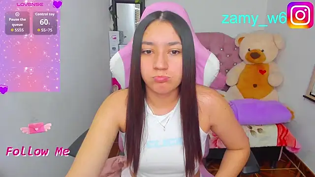 Snapshot of karla_cute01 chatting on 05.09.26 karla cute01 online show from 05.09.26