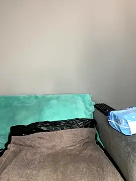 Snapshot of MimiCurves chatting on 09.11.25 MimiCurves online show from 09.11.25