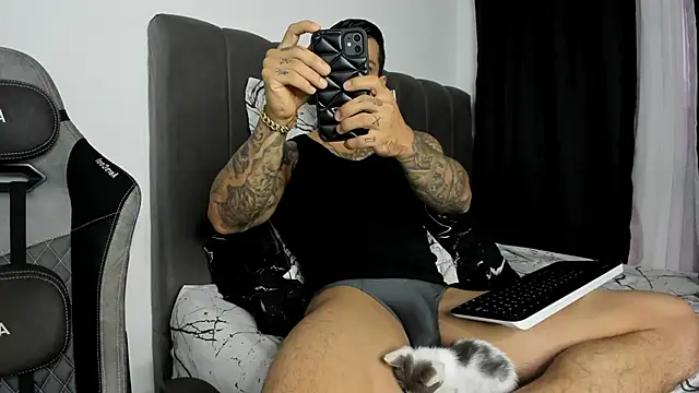 Aron Dark online show from 01.08.25