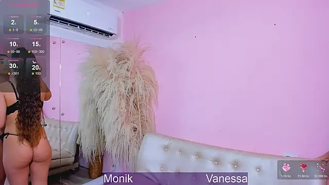 Wetnaughtygirls online show from 01.14.26