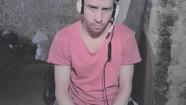 Snapshot of GoodSeksLove chatting on 03.07.25 GoodSeksLove online show from 03.07.25