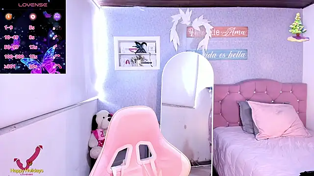 Snapshot of Kenia_tompson01 chatting on 12.16.24 Kenia tompson01 online show from 12.16.24